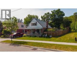 61 HILLVIEW Street - 24