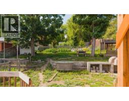 61 HILLVIEW Street - 30