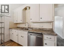 61 HILLVIEW Street - 7