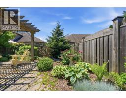 6 MANORWOOD Road - 39
