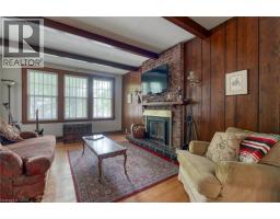 261 MACNAB Street - 16