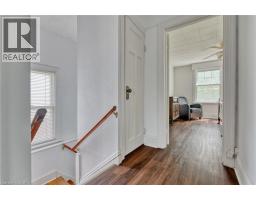 261 MACNAB Street - 20