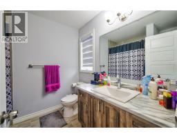 111 HONEY Street - 30