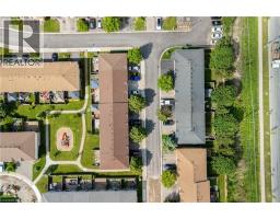 39 PINEWOODS Drive UnitNo. 35 - 30