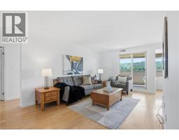 8 VILLAGE GREEN Boulevard UnitNo. 812 - 5