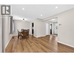 175 QUEEN VICTORIA Drive UnitNo. 94 - 13