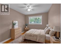 99 FIFE Street E - 17