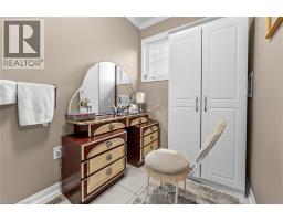 1098 HEPBURN Road - 23