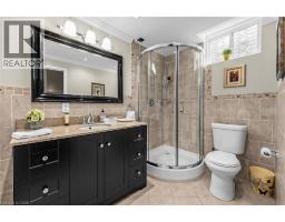 1098 HEPBURN Road - 35