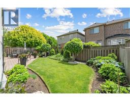 1098 HEPBURN Road - 37