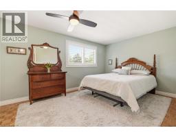 570 FORESTWOOD Crescent - 13