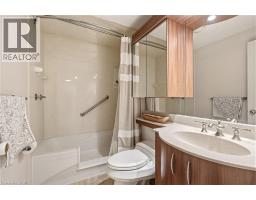 570 FORESTWOOD Crescent - 16