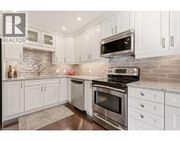 570 FORESTWOOD Crescent - 8