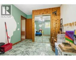 589 GLOVER Road - 34