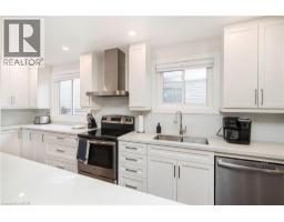 39 FORESTGATE Drive - 10