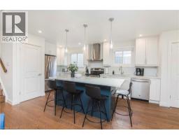 39 FORESTGATE Drive - 12