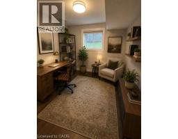 39 FORESTGATE Drive - 29
