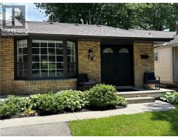 39 FORESTGATE Drive - 4