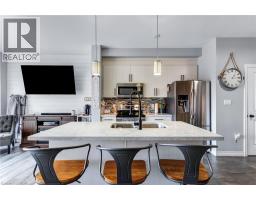 688 DUNN Avenue - 8