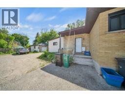 183 LOUISA Street - 6
