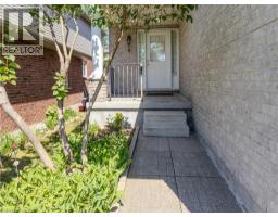 212 SLEAFORD Street - 3