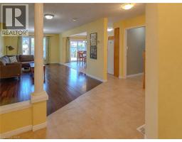 212 SLEAFORD Street - 4