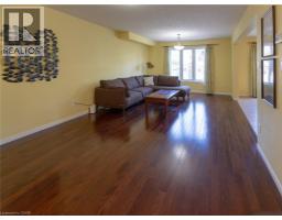 212 SLEAFORD Street - 7
