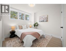 84 CHALMERS Street N - 30
