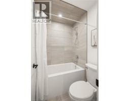 84 CHALMERS Street N - 32