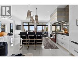 711 BEACH Boulevard - 14