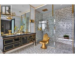 711 BEACH Boulevard - 24