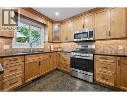 107 CLARENCE Avenue - 11