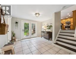 107 CLARENCE Avenue - 16