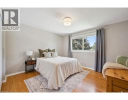 107 CLARENCE Avenue - 20
