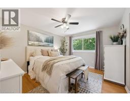107 CLARENCE Avenue - 26