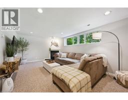 107 CLARENCE Avenue - 28