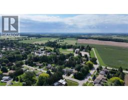 107 CLARENCE Avenue - 46