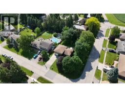 107 CLARENCE Avenue - 49