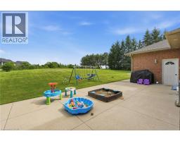 2 CURRIE Drive - 44