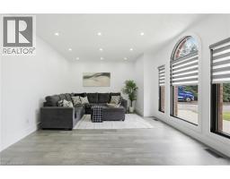 2 CURRIE Drive - 6
