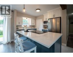 9 KINGSLEA Drive - 19