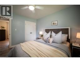9 KINGSLEA Drive - 24