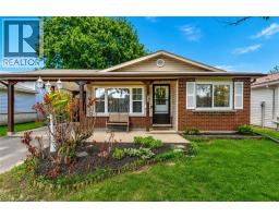 98 BELWOOD Crescent - 1