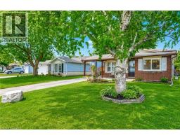 98 BELWOOD Crescent - 5
