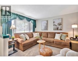 98 BELWOOD Crescent - 6