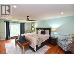 34 HOWARD Boulevard - 27