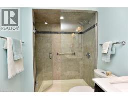 34 HOWARD Boulevard - 32