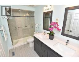 34 HOWARD Boulevard - 34