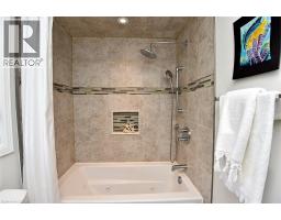 34 HOWARD Boulevard - 37