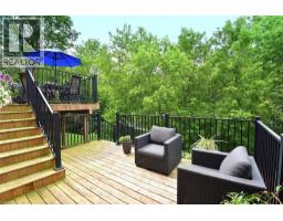34 HOWARD Boulevard - 40